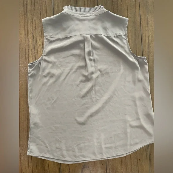 Calvin Klein Gray Mandarin Collar Sleeveless Top - Picture 2 of 5